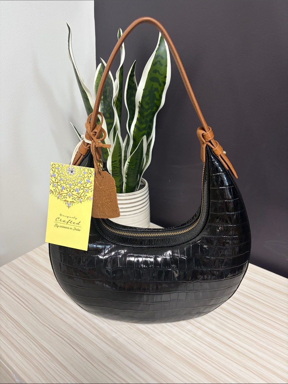 Black Croc-Pattern Crescent Leather Shoulder Bag with Tan Strap!! NWT!!🖤